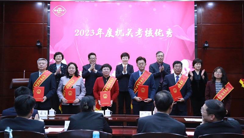 f9f93092379aee412cf65435f11a52d.jpg f9f93092379aee412cf65435f11a52d.jpg